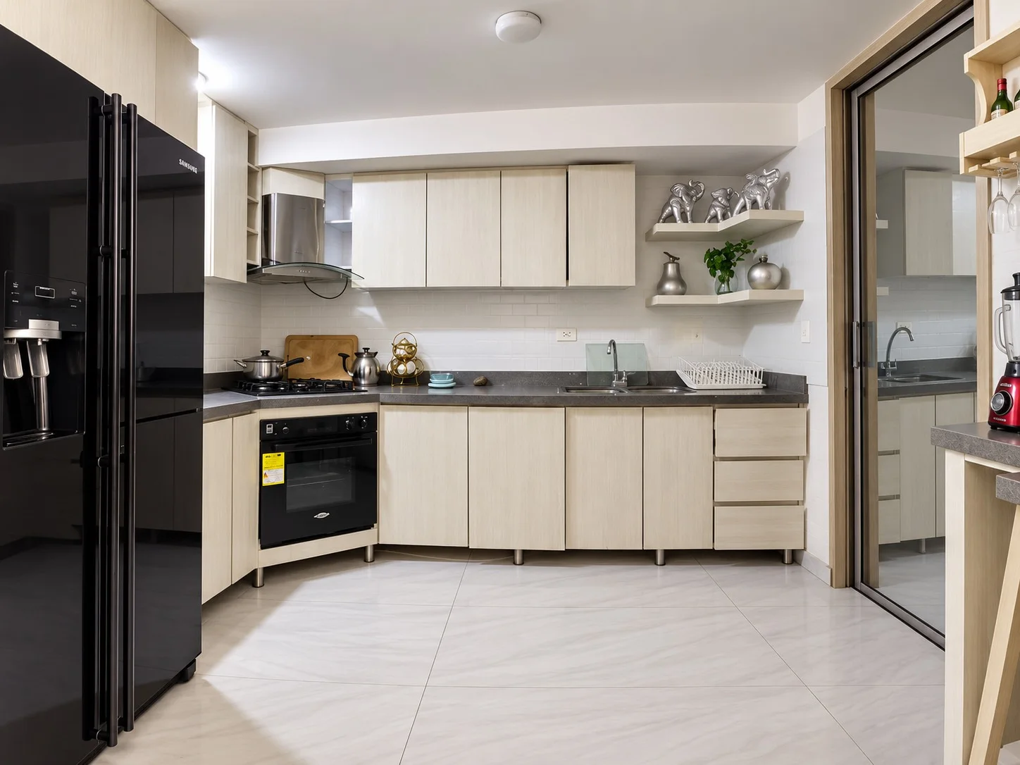 Cocina integral de una casa en Sendero del Río, Neiva